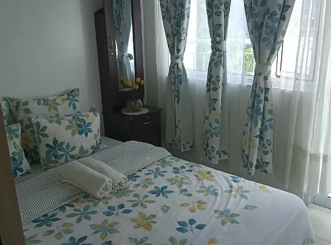 Guest house No Entry No Book Manila